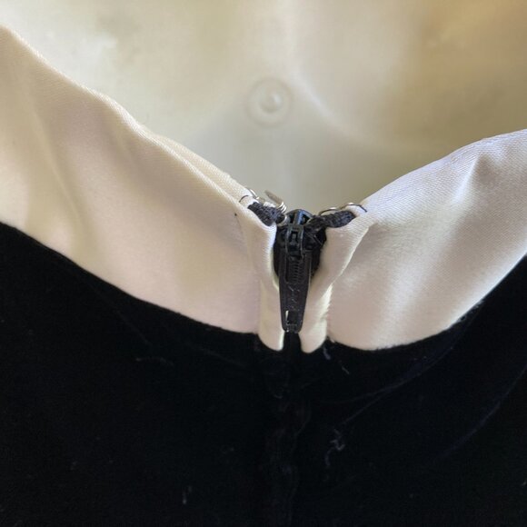 Saks Fifth Ave Velvet Dress & Jacket Vintage Size 8 Occasion Party  Gown 60s - Picture 13 of 14